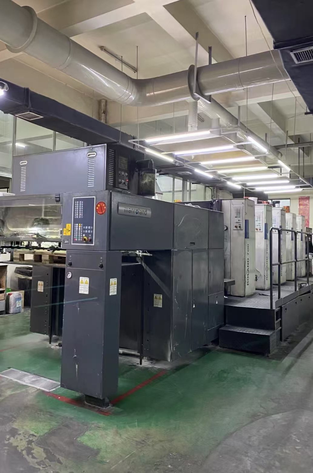 Printing press on site — not brokered out